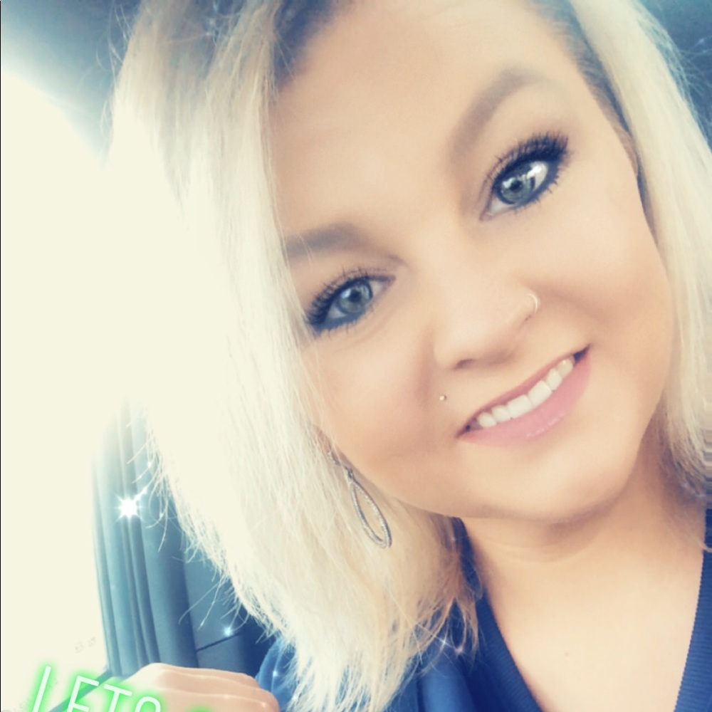 Meet your Posher, Allison